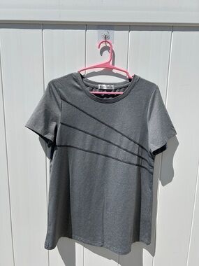 Women’s Gray Short Sleeve Tee with Diagonal Stitch Detail
